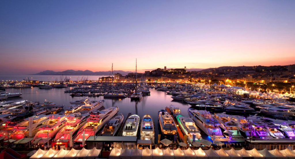 Cannes_Yachting_Festival.jpg