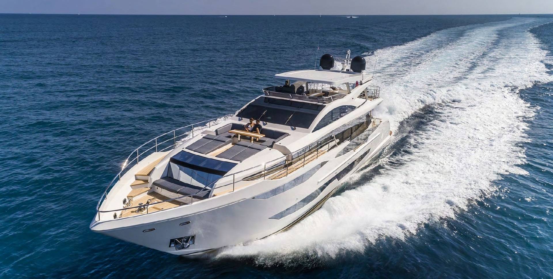 Pearl 95 yacht